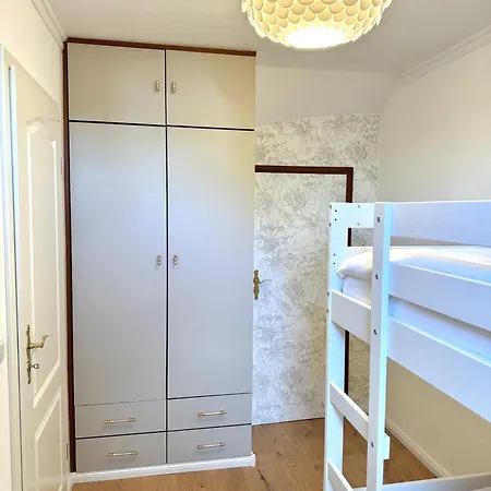Ferienwohnung Waldborn-Suite An Der Mosel Целль-ан-дер-Мозель Экстерьер фото