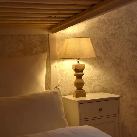 Ferienwohnung Waldborn-Suite An Der Mosel Целль-ан-дер-Мозель Экстерьер фото